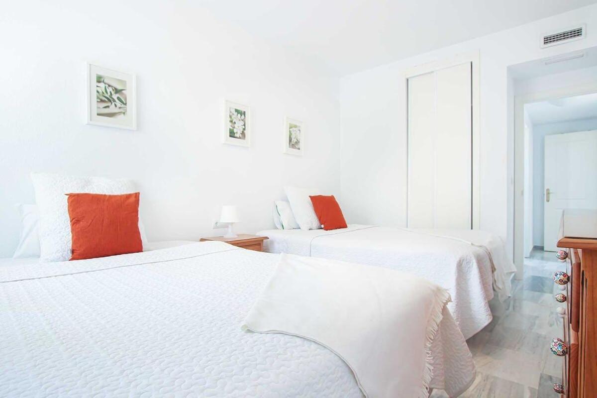 Precioso Atico En Cabopino - Marbella Apartman Kültér fotó