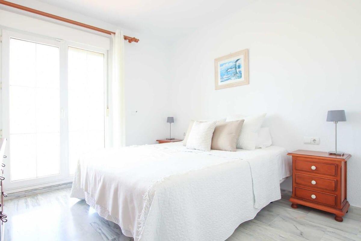 Precioso Atico En Cabopino - Marbella Apartman Kültér fotó